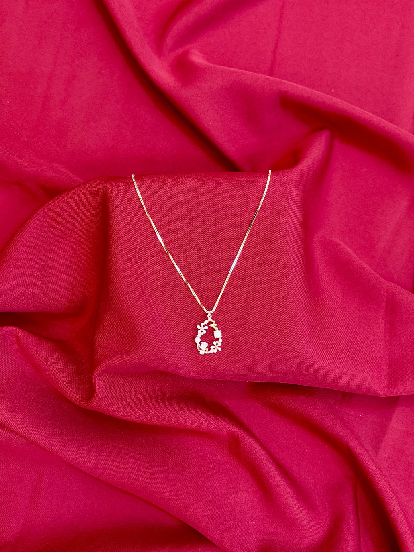 Floral Wreath Rose-Gold Pendant - Eraya Jewellery
