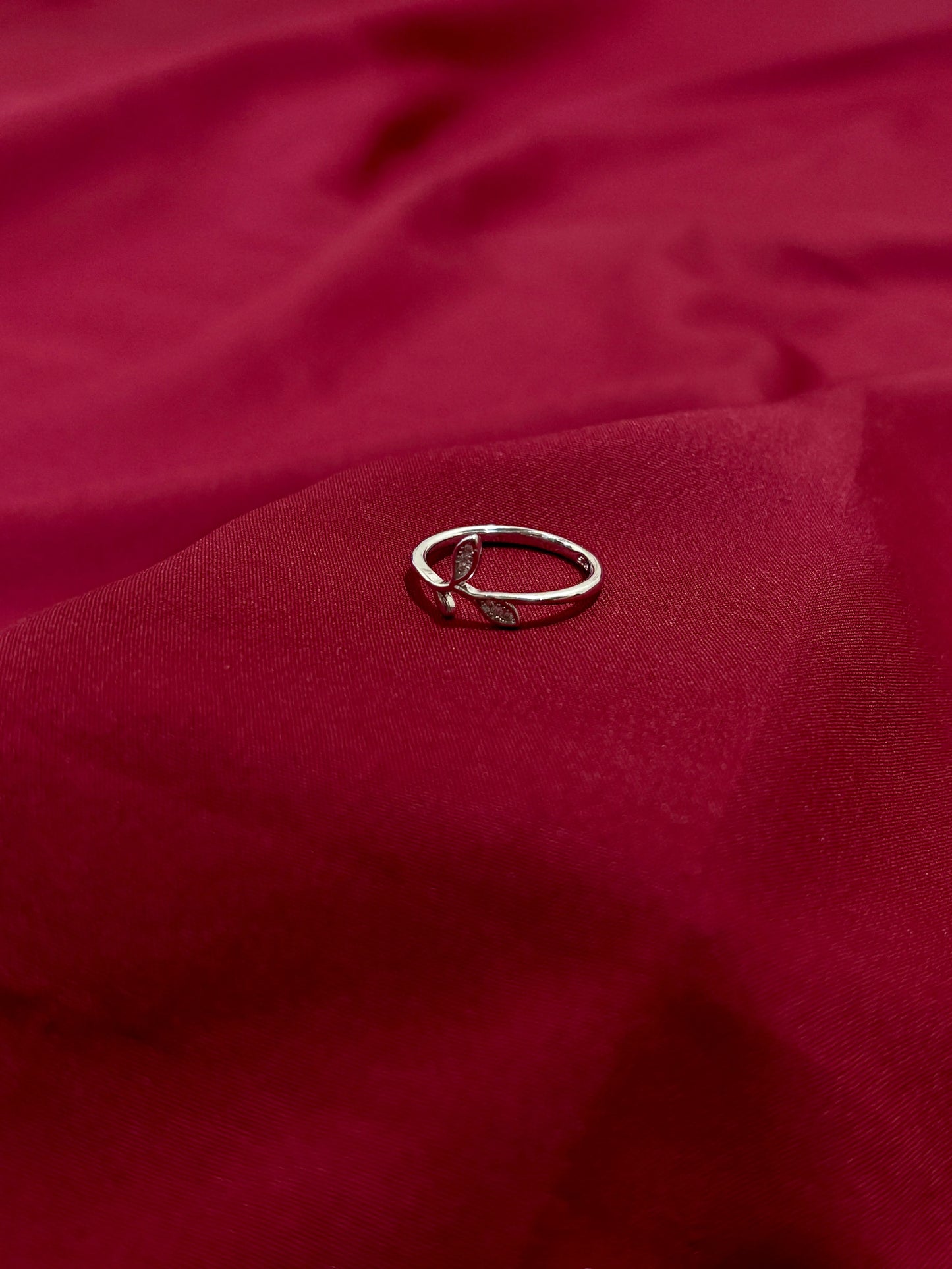 Leaf Motif Crystal Ring - Eraya Jewellery