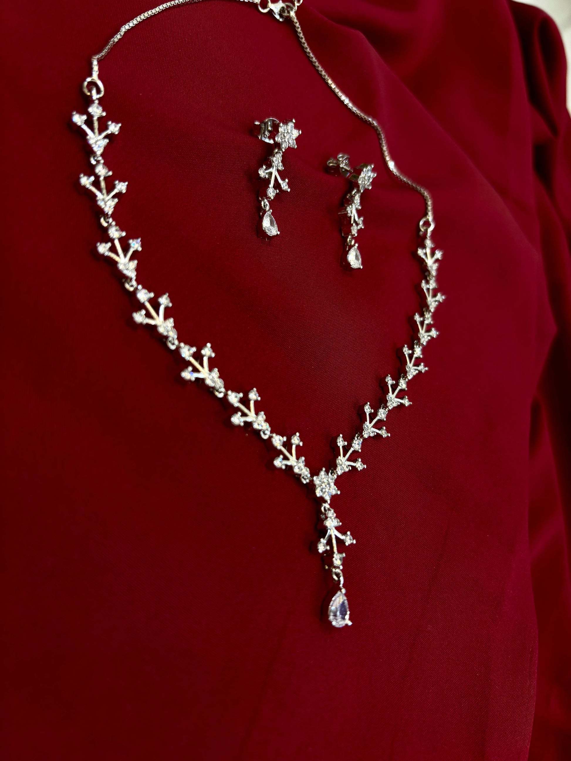 Crystal Leaf Necklace Set - Eraya Jewellery