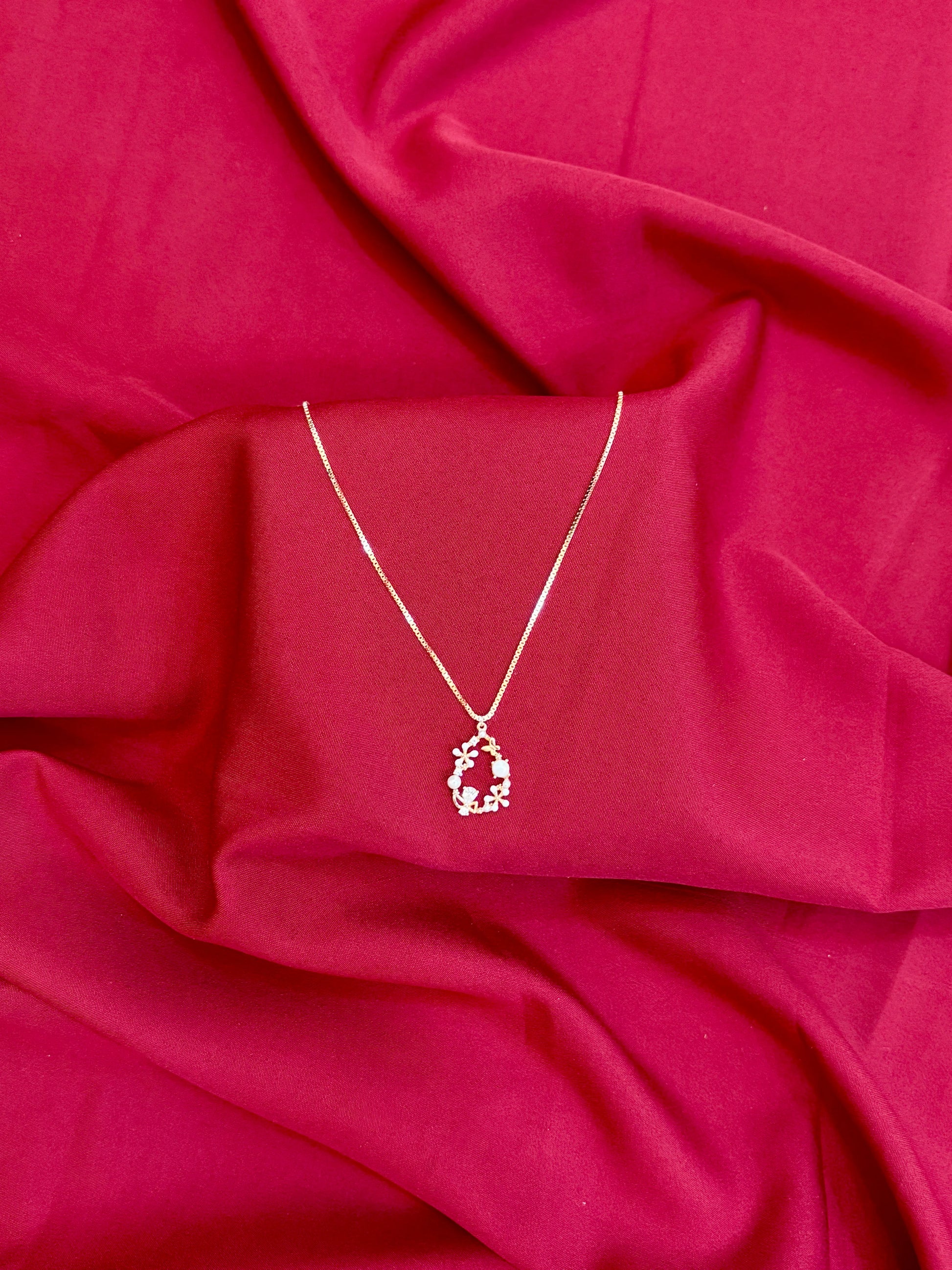 Floral Wreath Rose-Gold Pendant - Eraya Jewellery