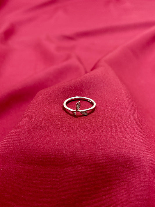 Leaf Motif Crystal Ring - Eraya Jewellery