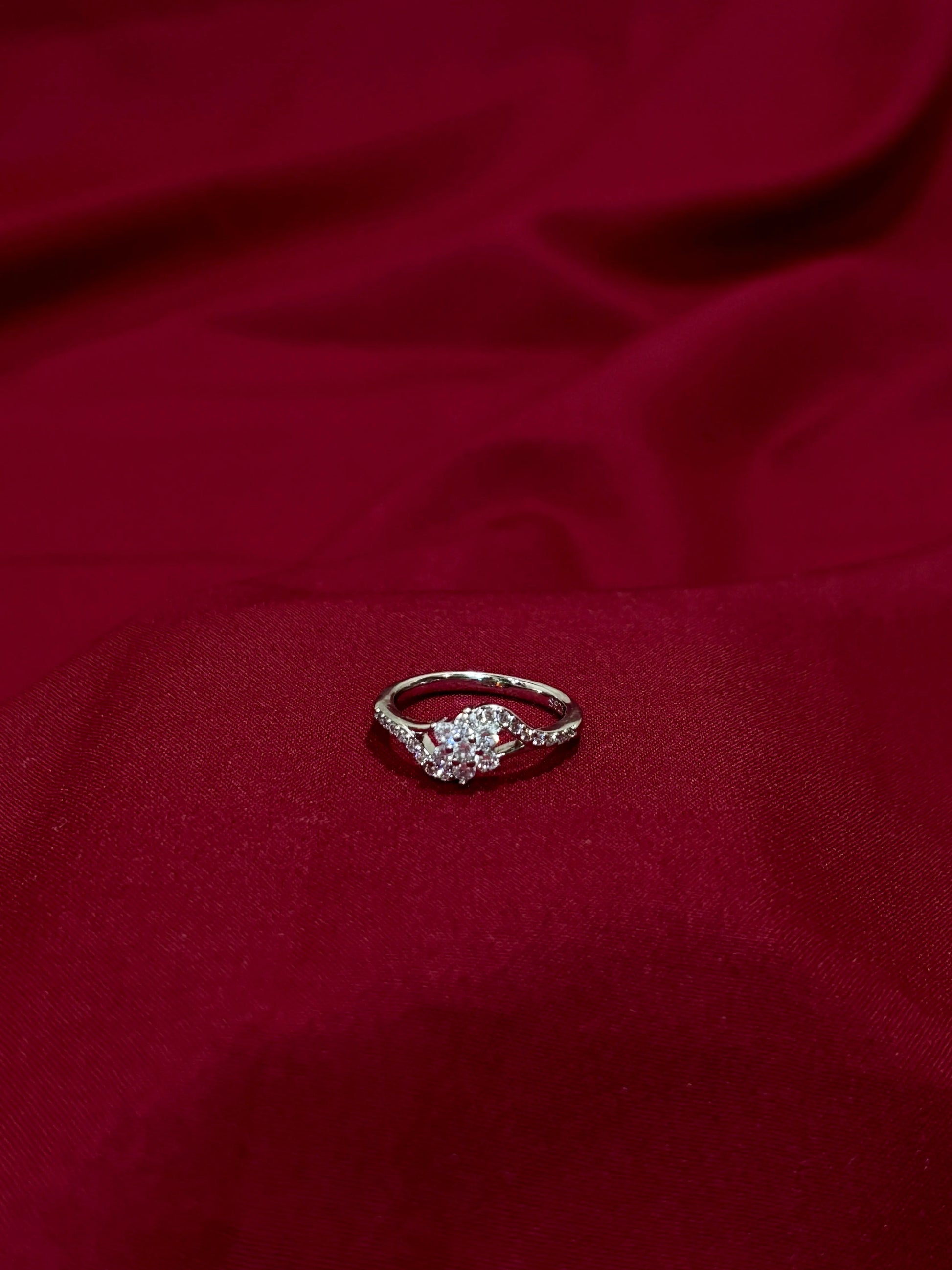 Intertwined Floral Crystal Ring - Eraya Jewellery