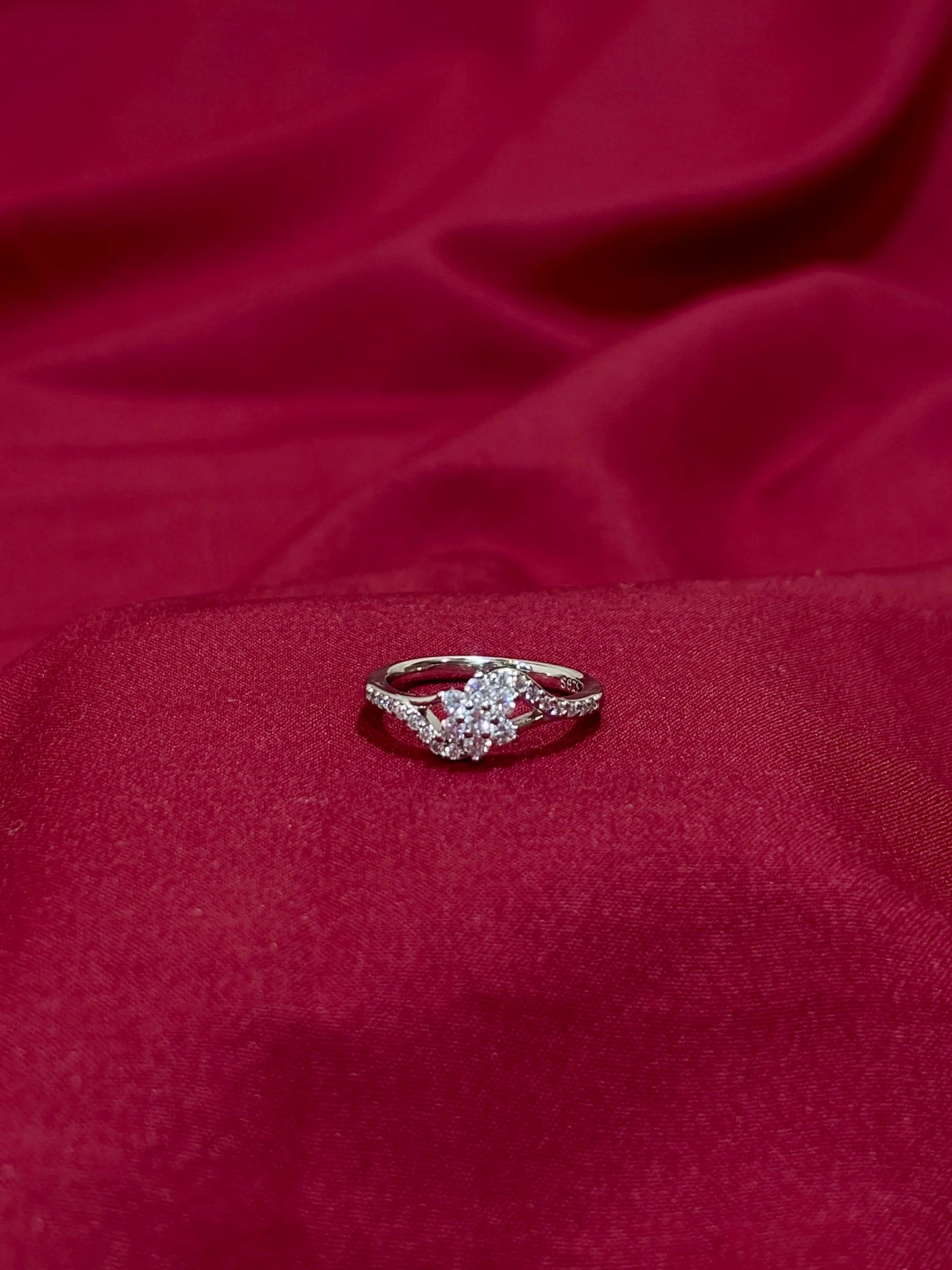 Intertwined Floral Crystal Ring - Eraya Jewellery