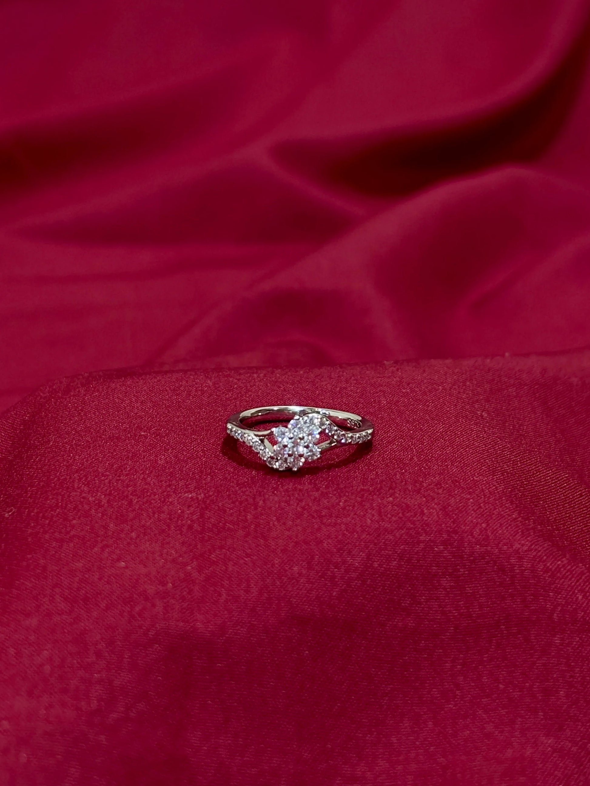 Intertwined Floral Crystal Ring - Eraya Jewellery