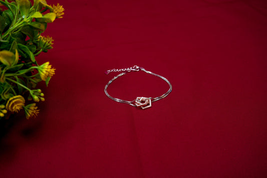 Interlocking Pentagon Link Bracelet